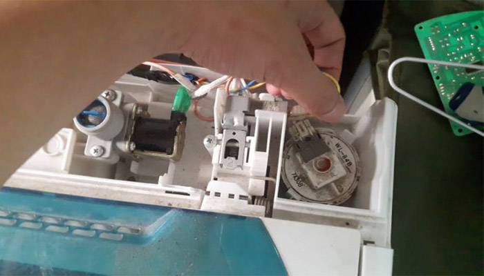 Cách khắc phục lỗi H01 máy giặt Panasonic