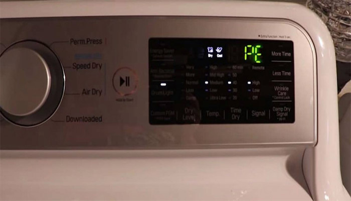 Lỗi PE máy giặt LG là lỗi liên quan đến phao áp suất của máy 
