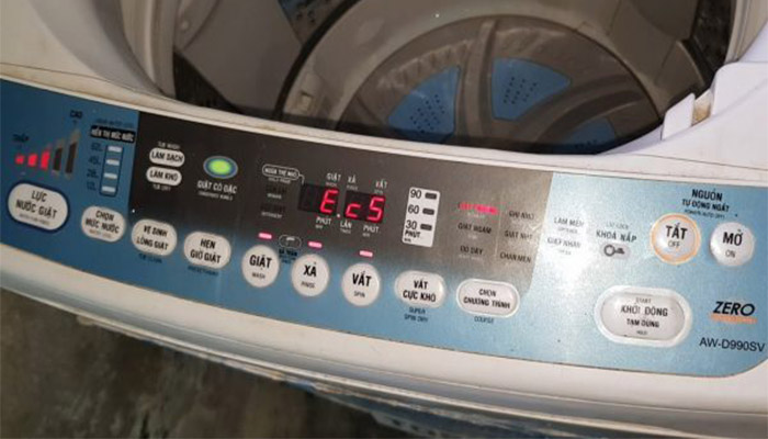 Máy giặt Toshiba báo lỗi EC5 là lỗi gì