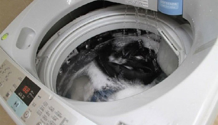 Nguyên nhân máy giặt không thoát được nước