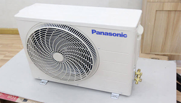Kiểm tra quạt tản nhiệt của điều hòa Panasonic