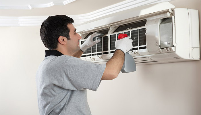 Vệ sinh điều hòa Panasonic định kỳ