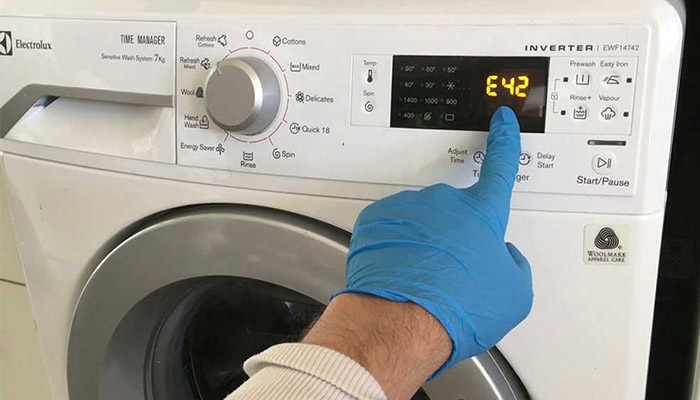 Cách khắc phục máy giặt Electrolux báo lỗi E42