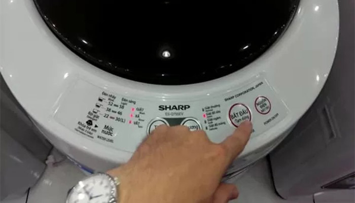 Lỗi C2 máy giặt Sharp là gì
