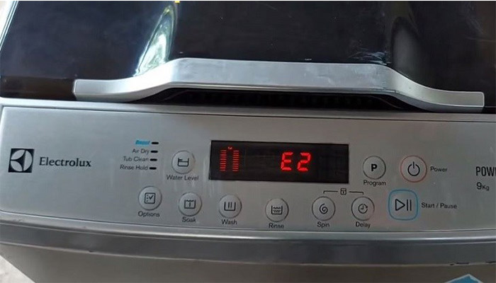 Lỗi E2 máy giặt Electrolux là gì 