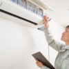 Cách khắc phục điều hòa Midea đang chạy tự ngắt tại nhà