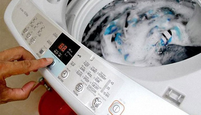 Lỗi E8 máy giặt Aqua là gì